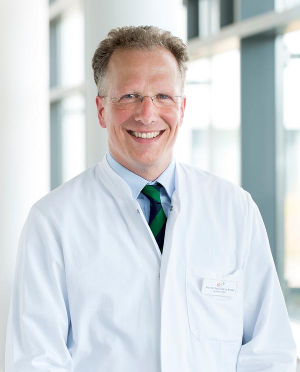 Schwarzwald-Baar Klinikum: Prof. Dr. med. Paul Graf La Rosée, Direktor der Klinik für Innere Medizin II, Onkologie, Hämatologie, Immunologie, Infektiologie und Palliativmedizin